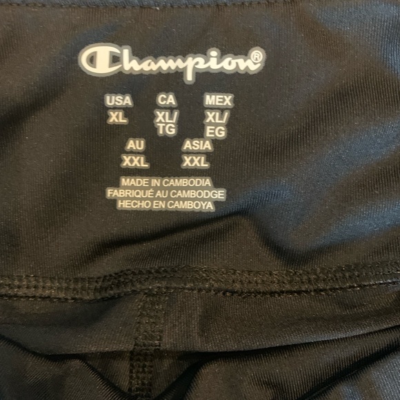 NWOT Champion Athletic Capri - Picture 3 of 4